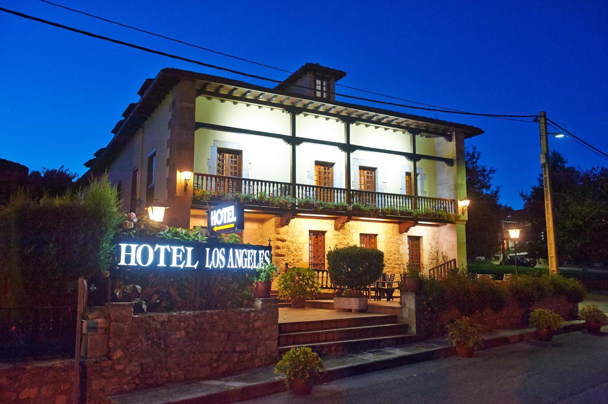 Hotel Los Angeles サンティリャーナ・デル・マル エクステリア 写真